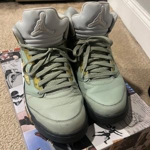 Air Jordan five retro’s size 11 men’s